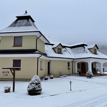 Penzion U Dvoch Levov 오라우스키 포자모크 외부 사진